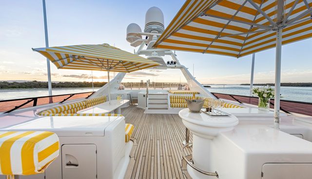MISTRESS yacht charter 4