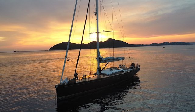 ALIX yacht charter 5