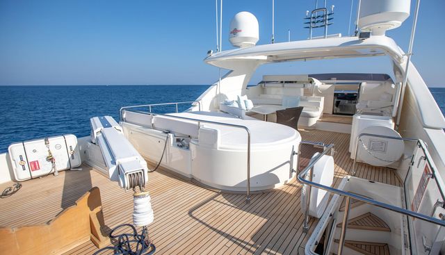 MAXI BEER yacht charter 4