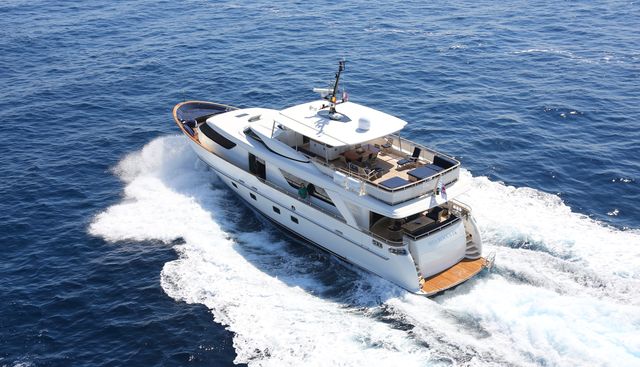 MIA ROCCA IX yacht charter 3