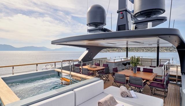 PARA BELLUM yacht charter 3