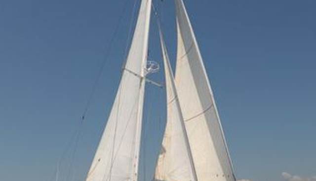 MOONLIGHT II OF LONDON yacht charter 2
