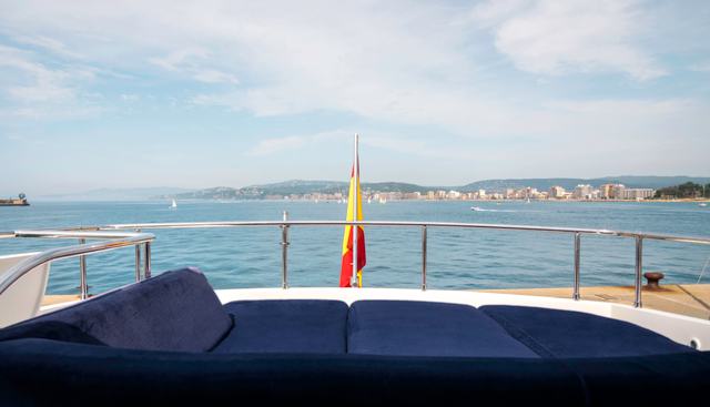 ROSIQUE yacht charter 4