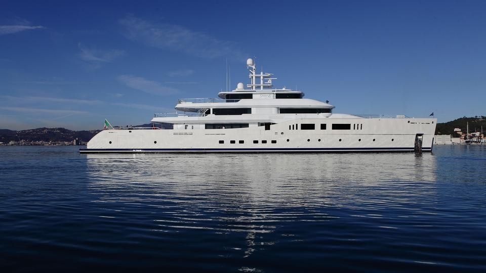 NAUTILUS yacht charter 2