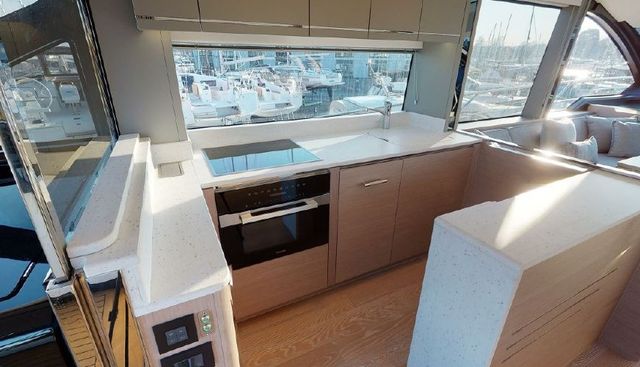 AQUA yacht charter 4