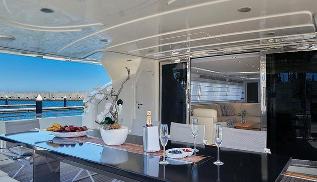 CAMARIK yacht charter 4