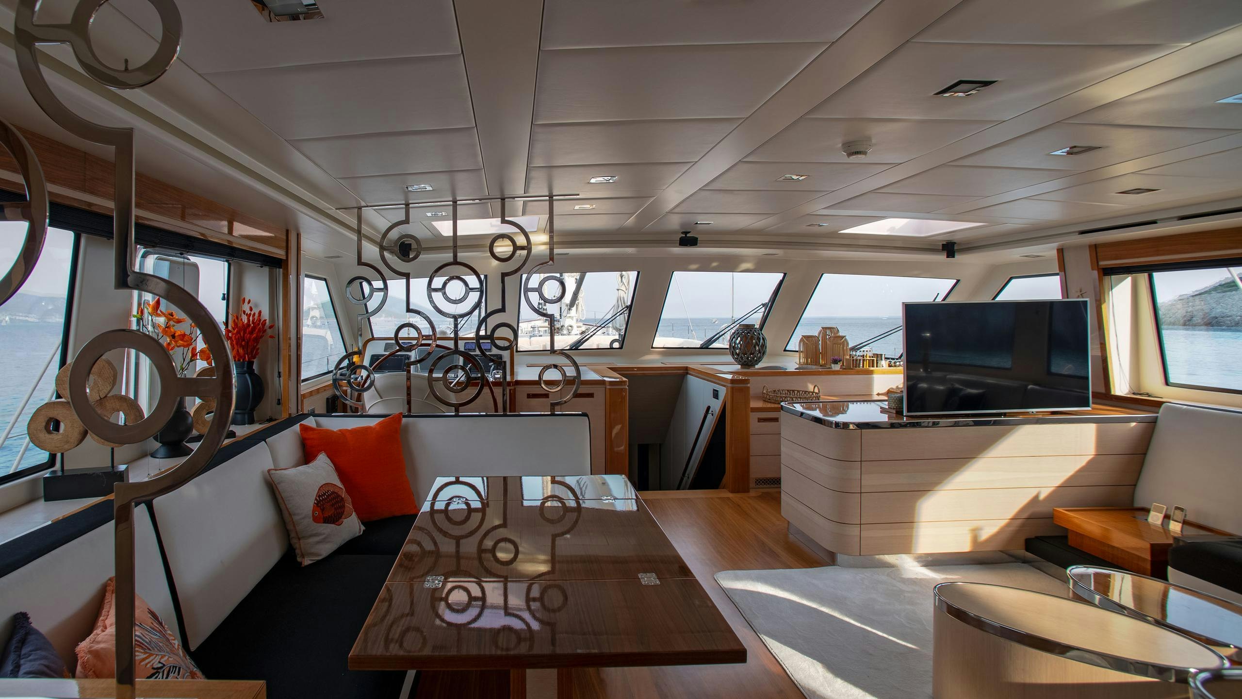 VAY yacht charter 2