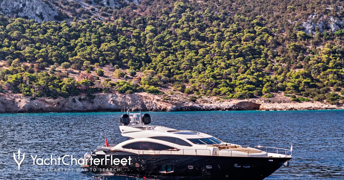 BLADE 6 yacht charter 2