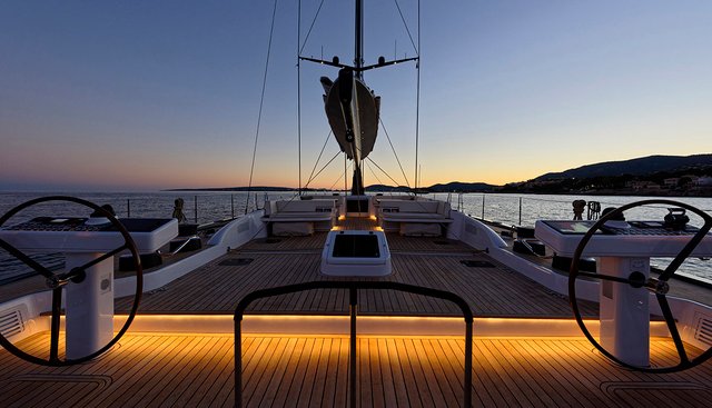 DARLIN yacht charter 2