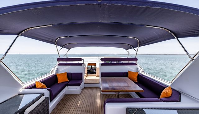 CAMENA II yacht charter 4