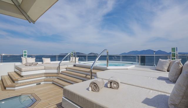 LADY VERA yacht charter 4