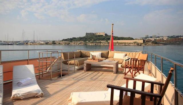 CONQUEST OF 1966 yacht charter 5