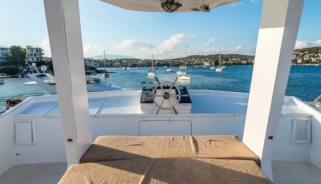 ELECTRA yacht charter 4