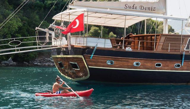 SUDE DENIZ yacht charter 3