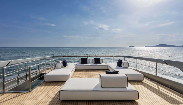 BELLA DONNA yacht charter 5