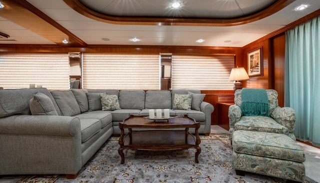 BAD DADDY yacht charter 5