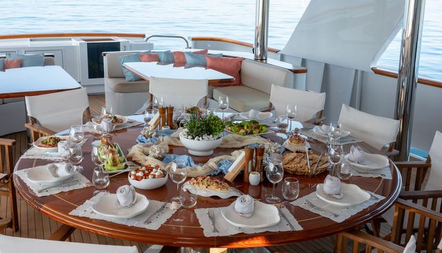 KOKOMO NIGHTS yacht charter 3