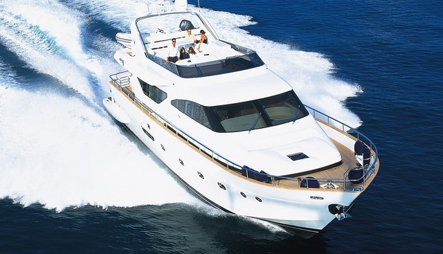 RIVIERA yacht charter 3