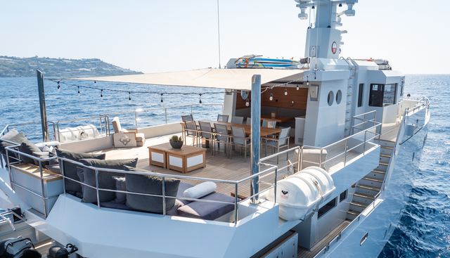 PREFERENCE 19 yacht charter 3