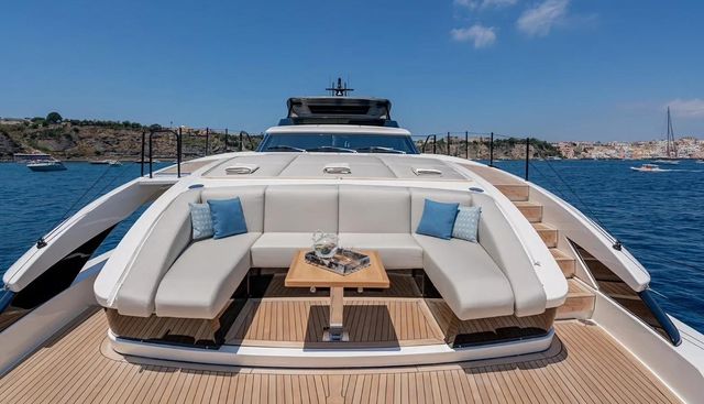 CATCH ME yacht charter 3
