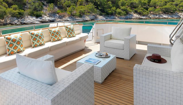 IDYLLE yacht charter 4