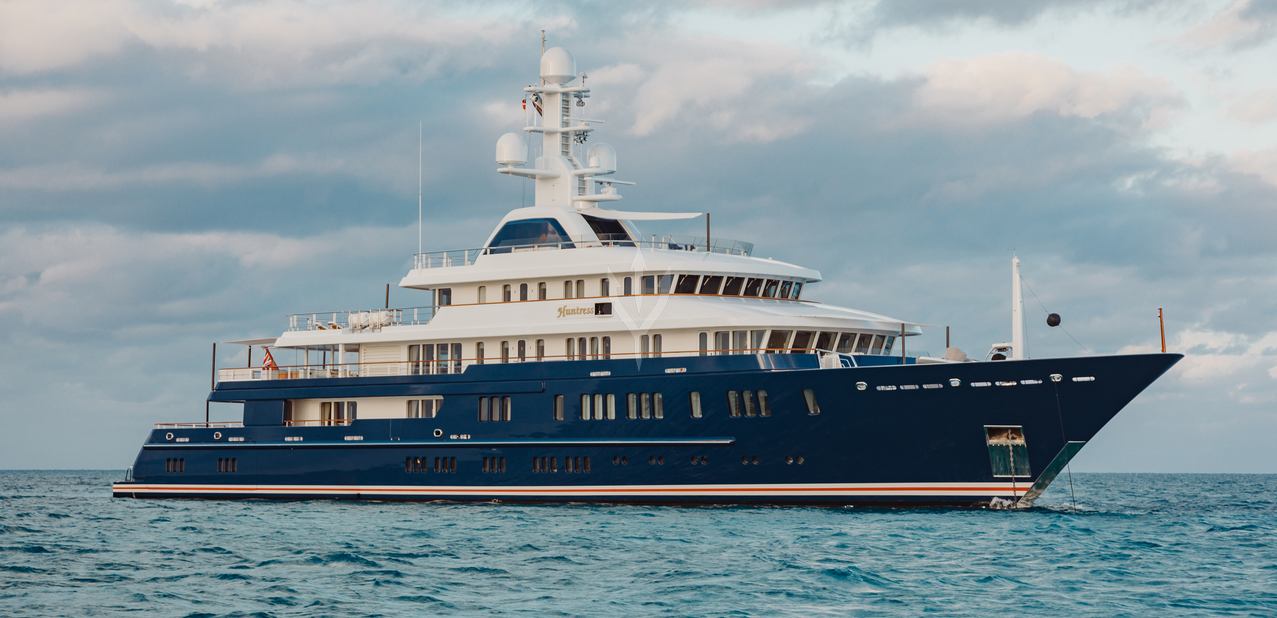 HUNTRESS YACHT CHARTER yacht charter