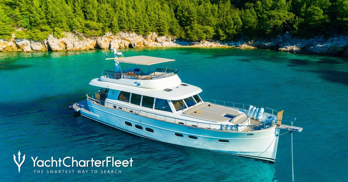 CLOUD 9 yacht charter 2