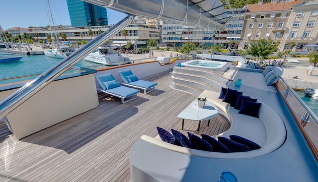 LIFE IS GOOD yacht charter 4