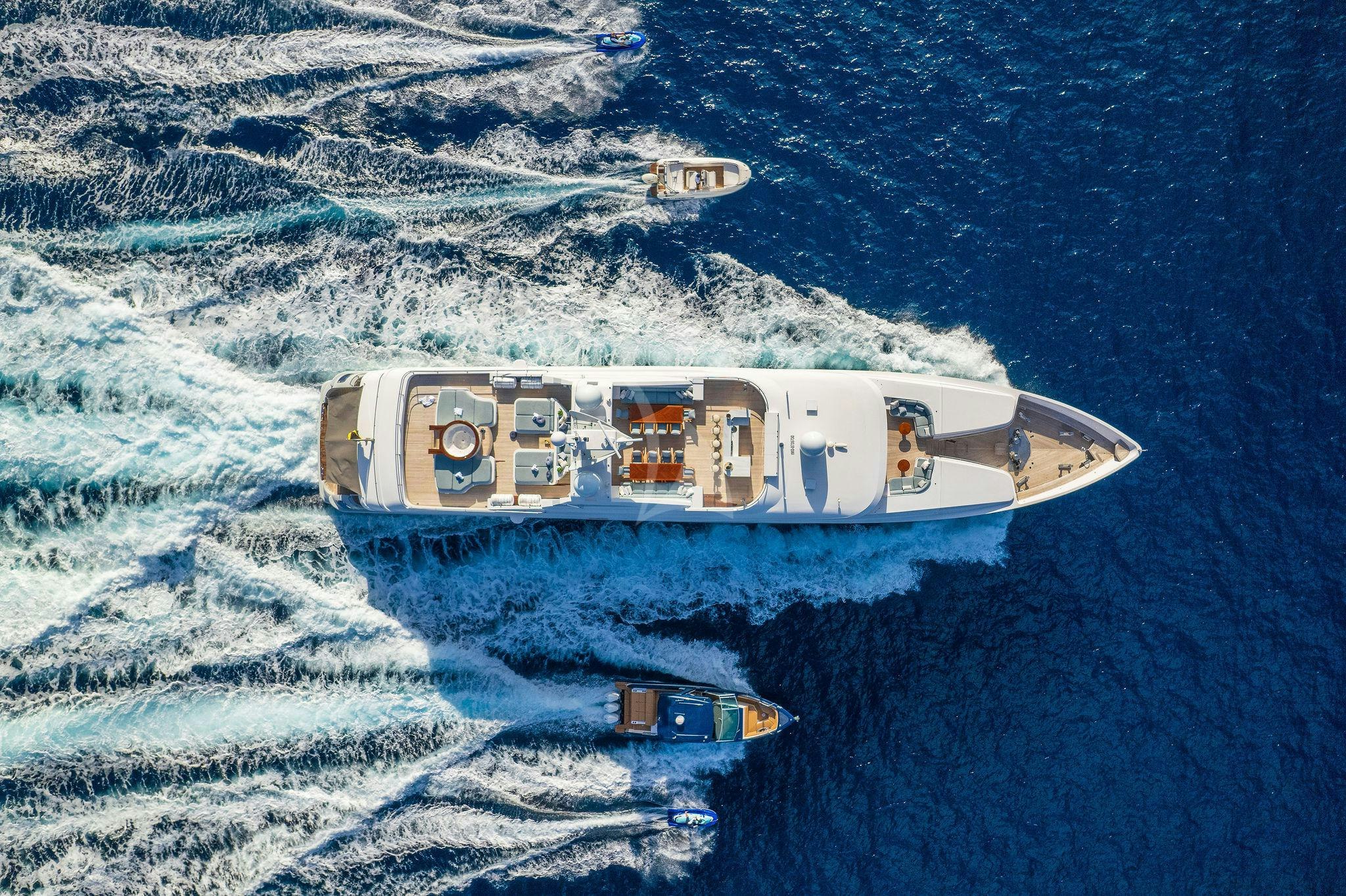 OCEANOS yacht charter 4