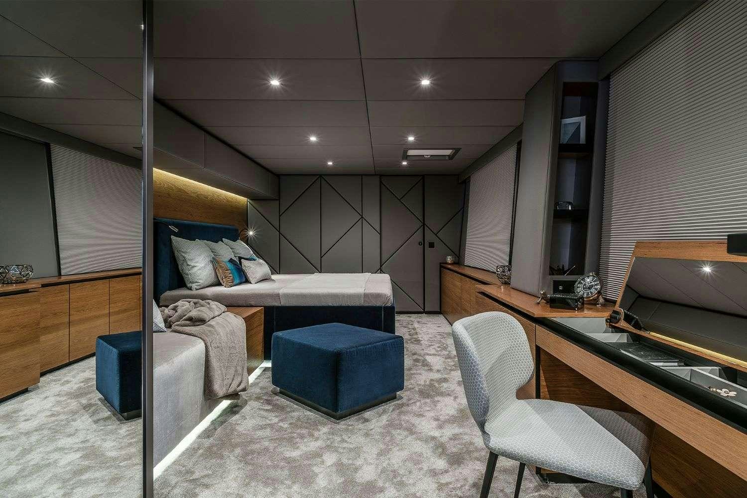 7X yacht charter 5