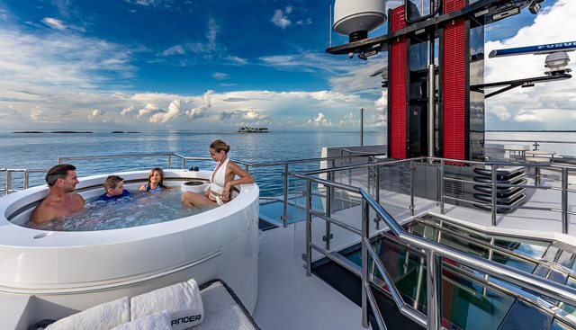 HIGHLANDER yacht charter 3