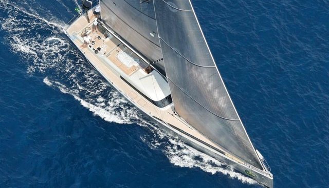 LA LOEVIE yacht charter 2