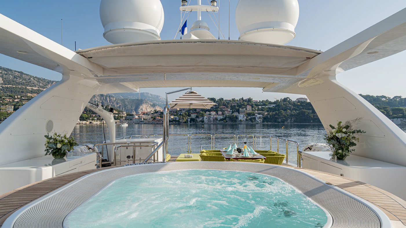 EDESIA yacht charter 5