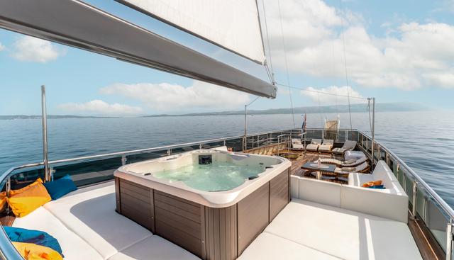 SANTA CLARA yacht charter 3