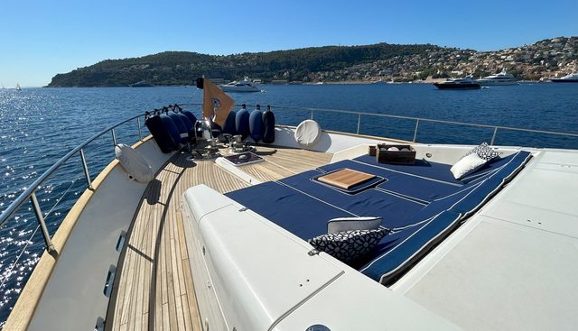 LADY AMANDA yacht charter 3