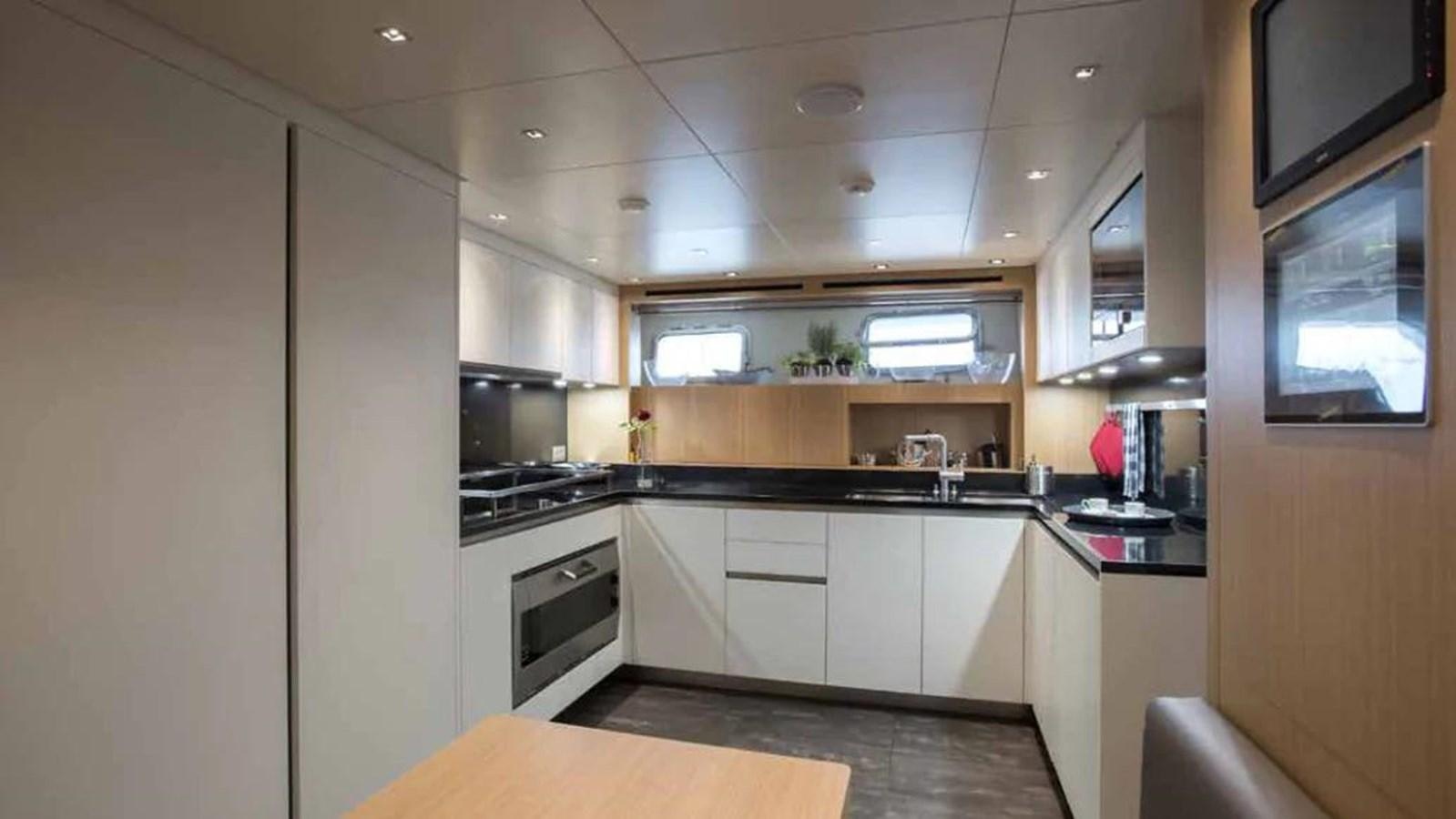 MUMA yacht charter 5