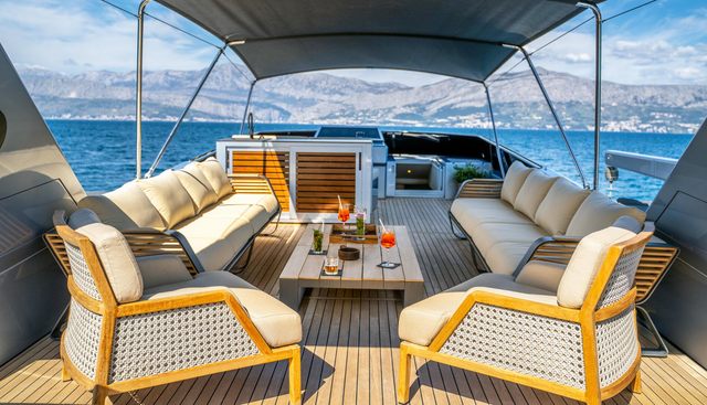 PHANTOM yacht charter 4