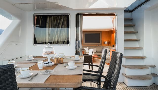 CLAUDIA AMBER yacht charter 3