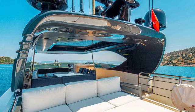 LIBERATA yacht charter 3