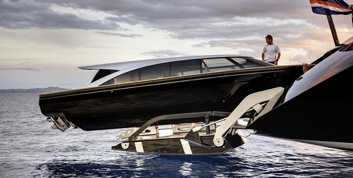 VERTIGO yacht charter 3