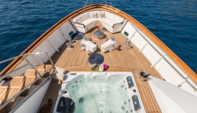 SPIRIT OF MK yacht charter 3