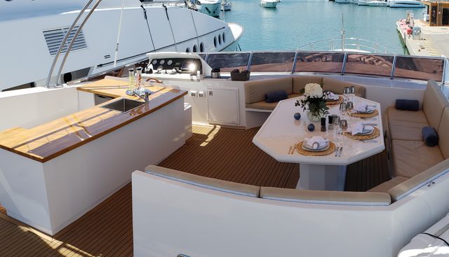 SPICE OF LIFE yacht charter 4