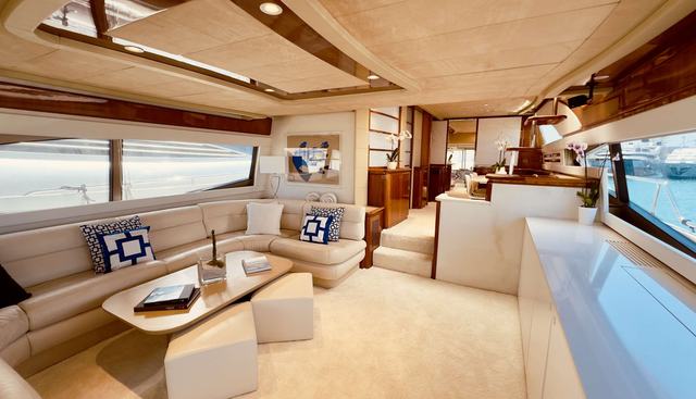 ARCELIA yacht charter 5