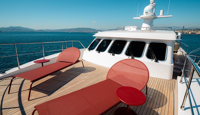 HELIAD III yacht charter 3