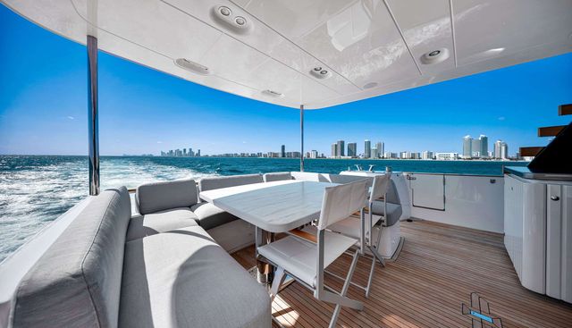 KNOT CAUGHT SLIPPIN yacht charter 4