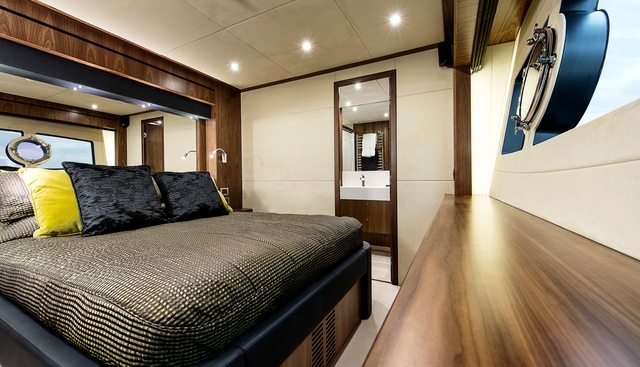 TWENTY-EIGHT yacht charter 5