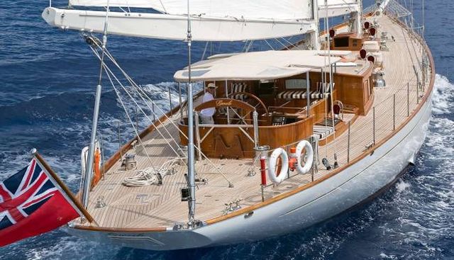 GWEILO yacht charter 5