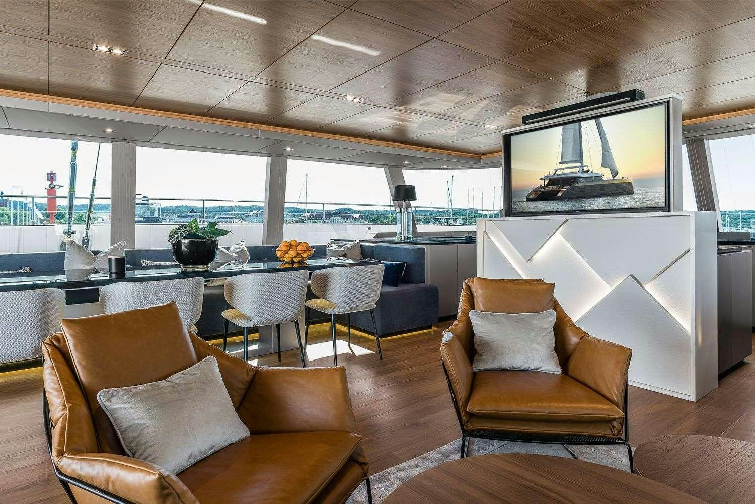 7X yacht charter 2