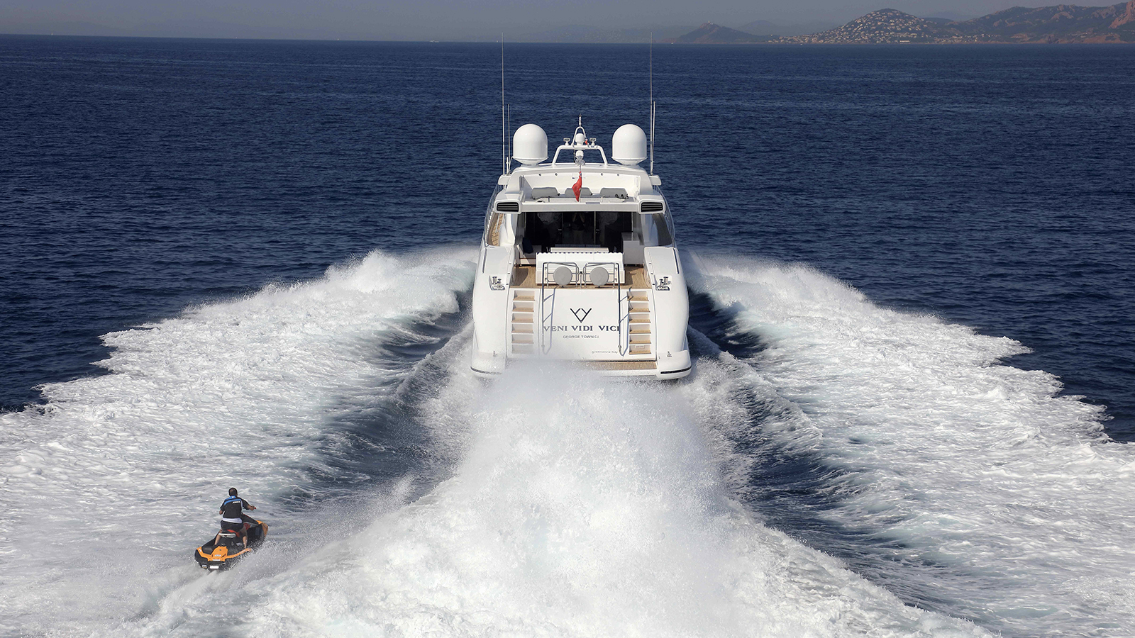 VENI VIDI VICI yacht charter 5