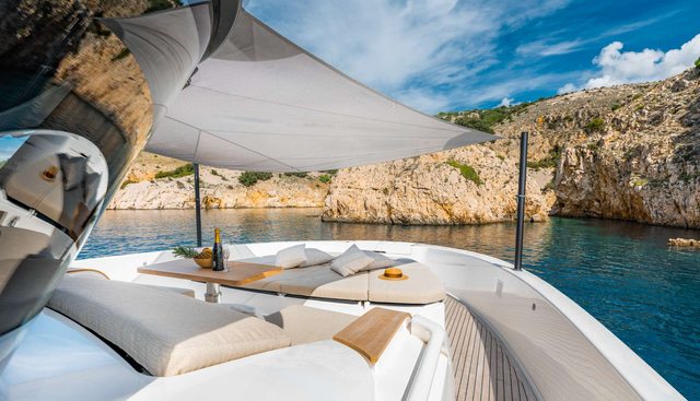 KIMANI yacht charter 3